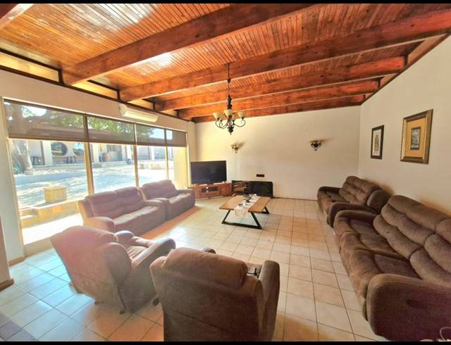 FARM FOR SALE IN RASLOUW AH